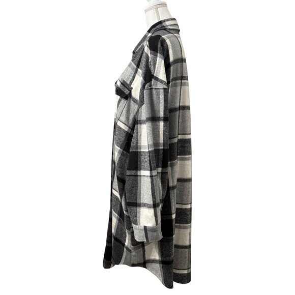 Womens Black & White Plaid Button-Up Shacket W/ Long Sleeves & Pockets Size 20W - Picture 2 of 12